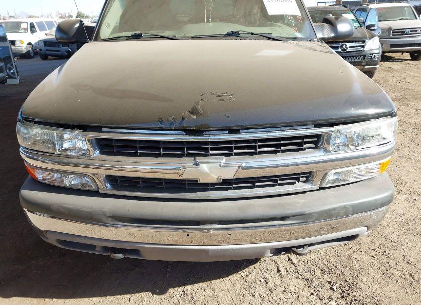 Photo 6 of 2005 Chevrolet Suburban 2500 LT (VIN 3GNGK26G55G196732)