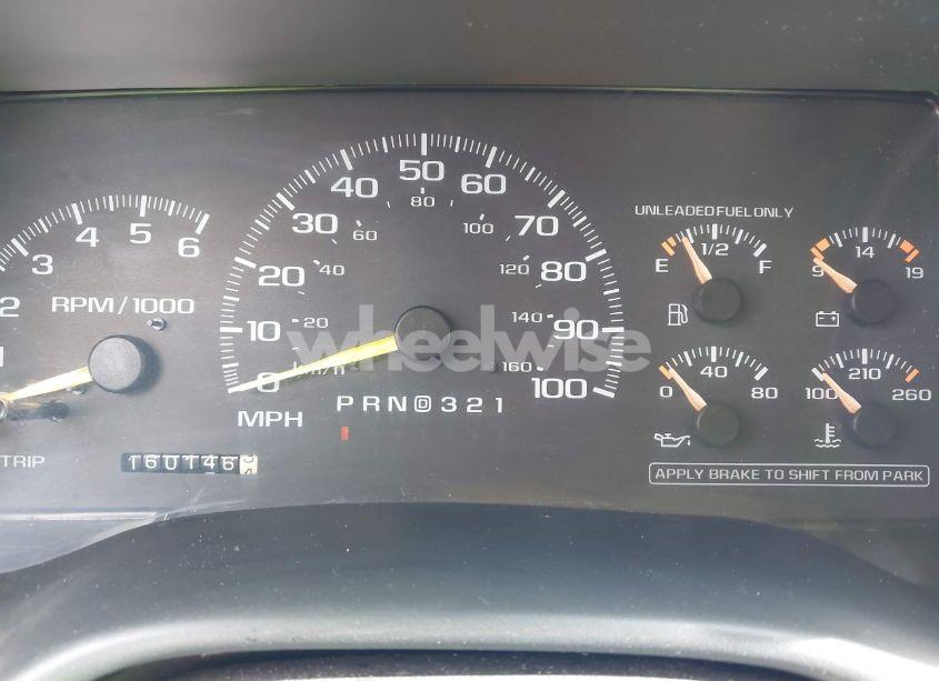 Photo 7 of 1997 Chevrolet Suburban 2500 (VIN 3GNGK26J4VG189539)
