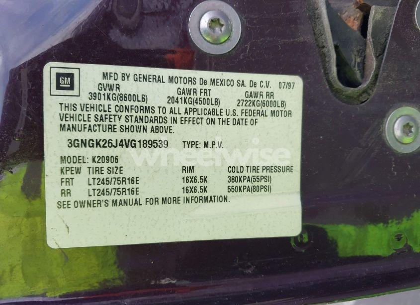 Photo 9 of 1997 Chevrolet Suburban 2500 (VIN 3GNGK26J4VG189539)