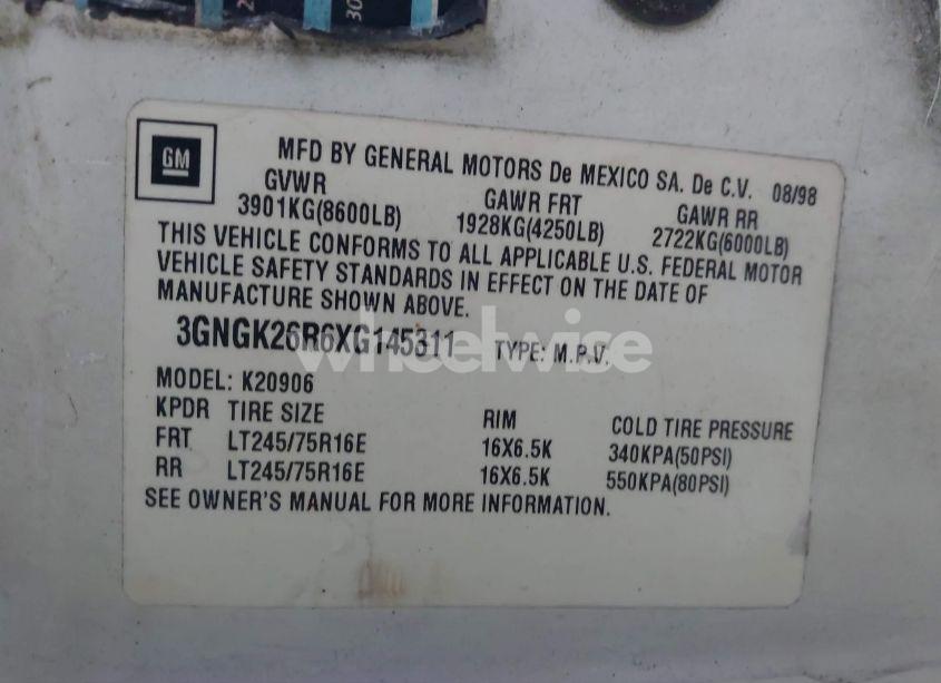 Photo 9 of 1999 Chevrolet Suburban 2500 (VIN 3GNGK26R6XG145311)