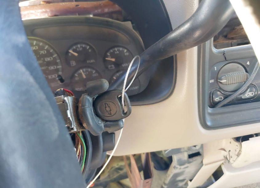 Photo 11 of 2001 Chevrolet Suburban 2500 (VIN 3GNGK26U41G225007)