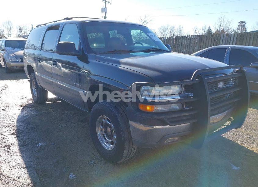 2000 Chevrolet Suburban 2500 LT (VIN 3GNGK26U6YG145038) main photo