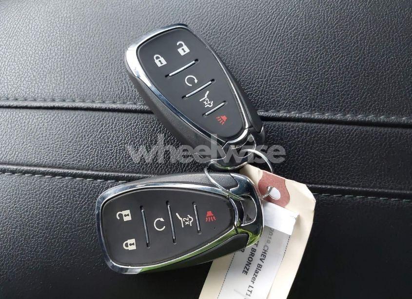 Photo 11 of 2019 Chevrolet Blazer (VIN 3GNKBBRA0KS600062)