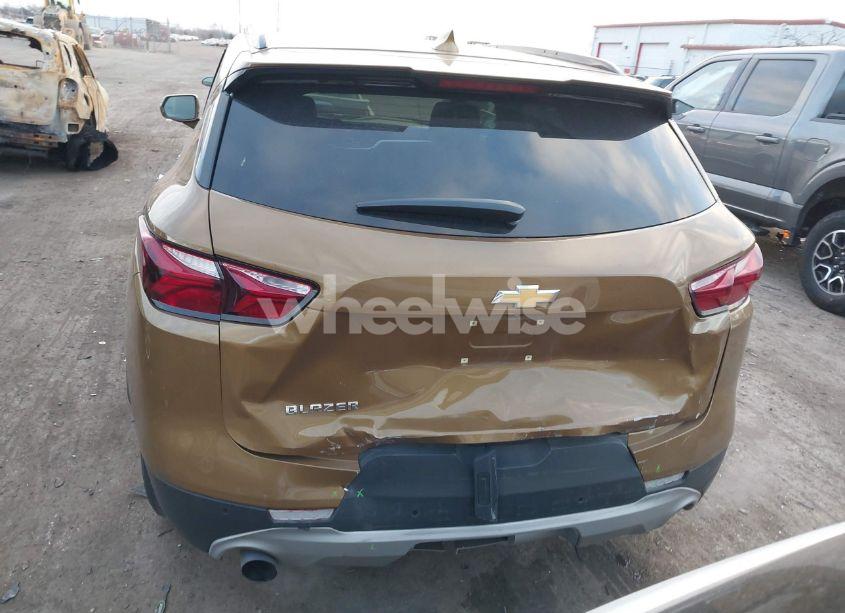 Photo 16 of 2019 Chevrolet Blazer (VIN 3GNKBBRA0KS600062)