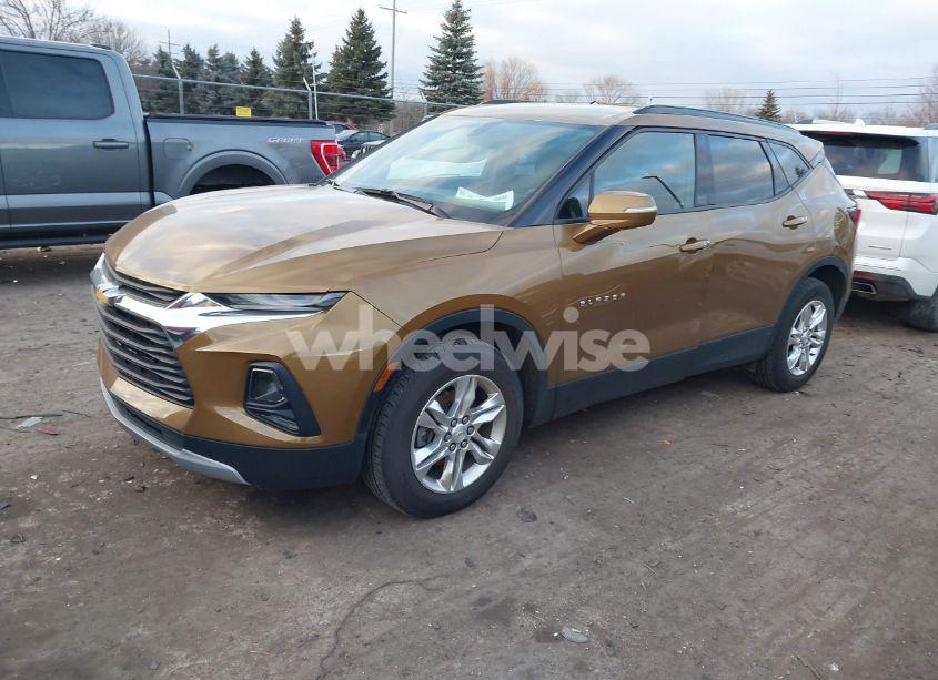 Photo 2 of 2019 Chevrolet Blazer (VIN 3GNKBBRA0KS600062)