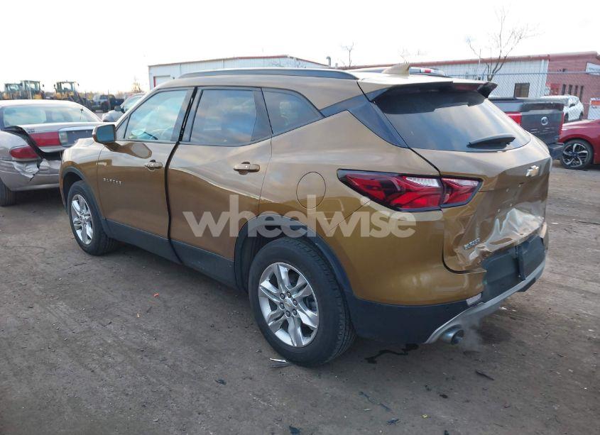 Photo 3 of 2019 Chevrolet Blazer (VIN 3GNKBBRA0KS600062)