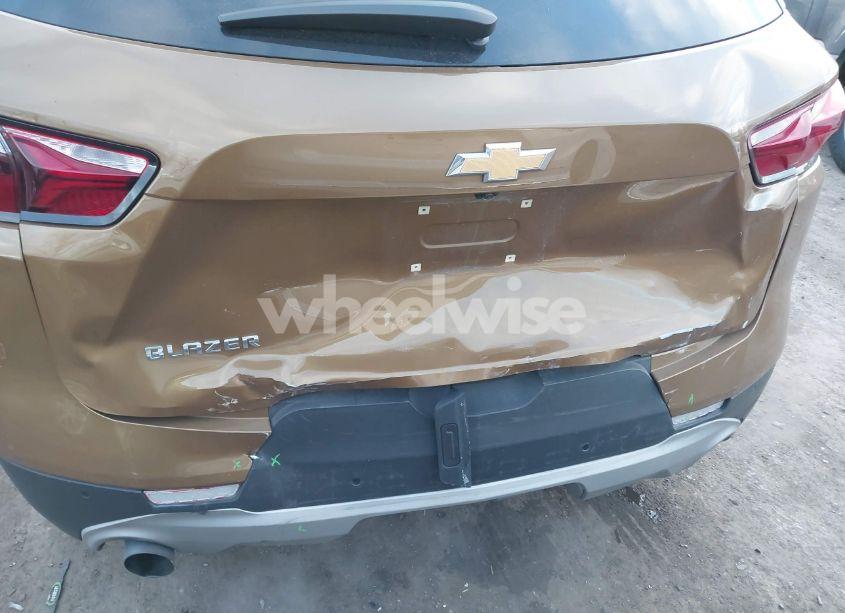 Photo 6 of 2019 Chevrolet Blazer (VIN 3GNKBBRA0KS600062)