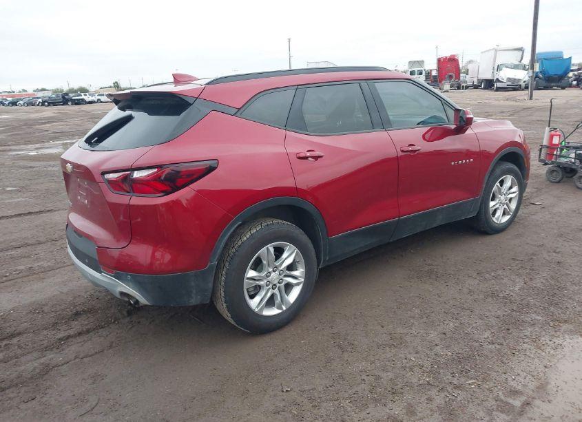 Photo 4 of 2019 Chevrolet Blazer (VIN 3GNKBBRA0KS702235)
