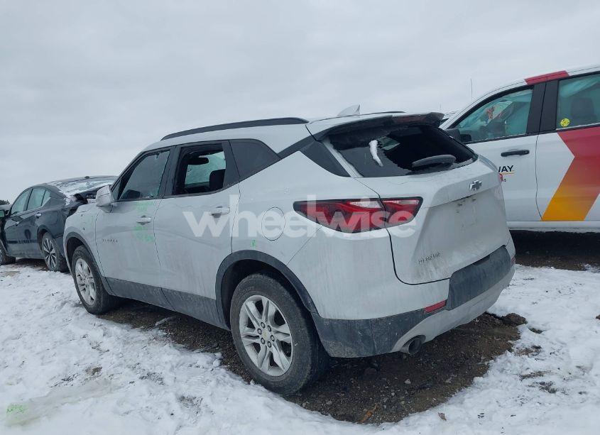 Photo 3 of 2020 Chevrolet Blazer FWD 1LT (VIN 3GNKBBRA0LS572491)