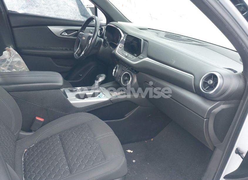 Photo 5 of 2020 Chevrolet Blazer FWD 1LT (VIN 3GNKBBRA0LS572491)