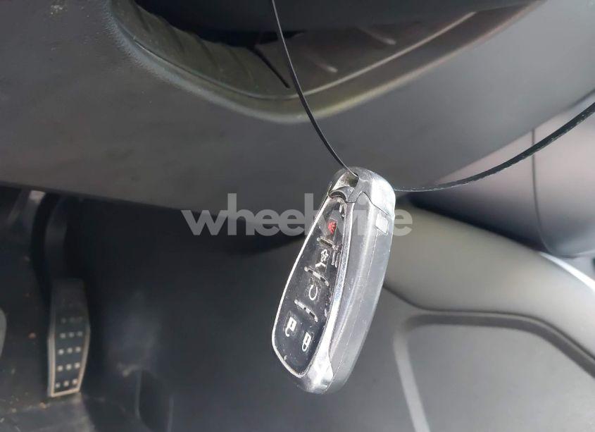 Photo 11 of 2020 Chevrolet Blazer FWD 1LT (VIN 3GNKBBRA0LS717044)