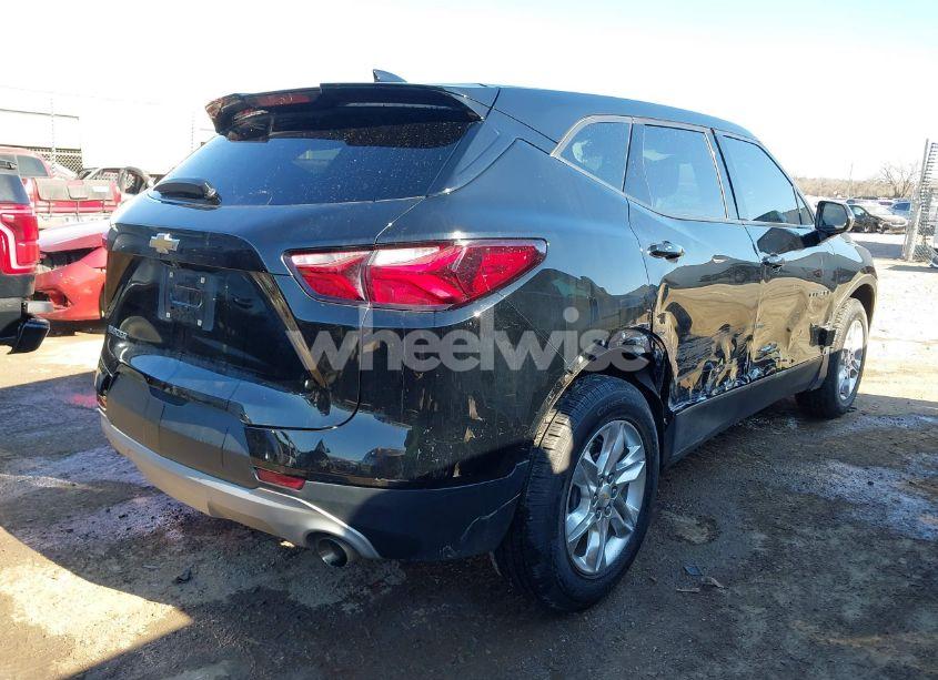 Photo 4 of 2021 Chevrolet Blazer FWD 1LT (VIN 3GNKBBRA0MS583881)