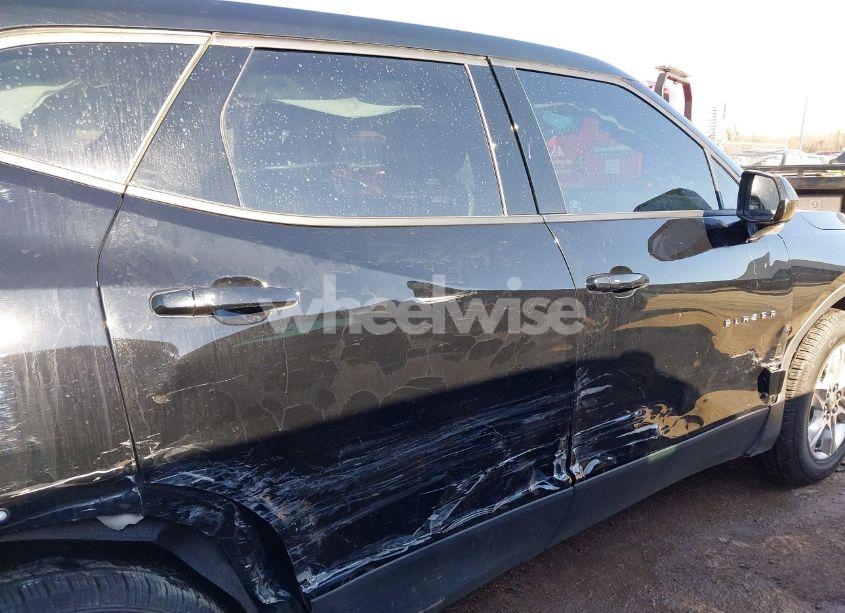 Photo 6 of 2021 Chevrolet Blazer FWD 1LT (VIN 3GNKBBRA0MS583881)