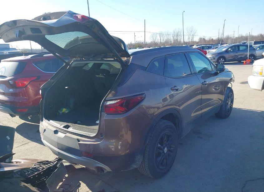 Photo 4 of 2019 Chevrolet Blazer (VIN 3GNKBBRA1KS606551)