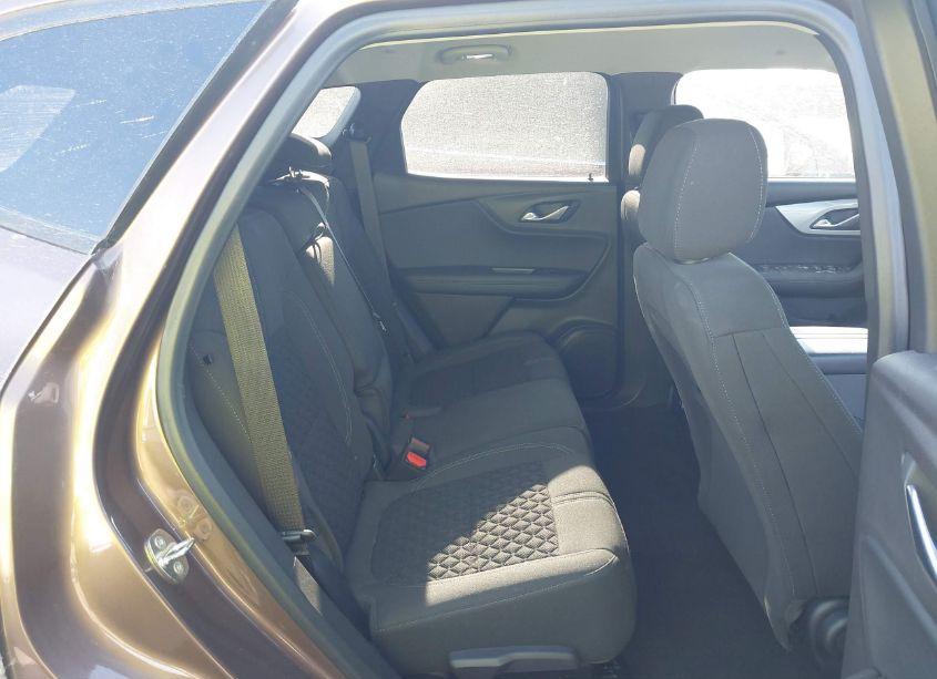 Photo 8 of 2019 Chevrolet Blazer (VIN 3GNKBBRA1KS606551)