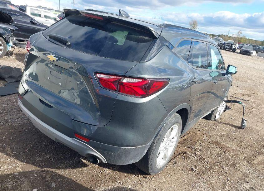 Photo 4 of 2019 Chevrolet Blazer (VIN 3GNKBBRA1KS657872)