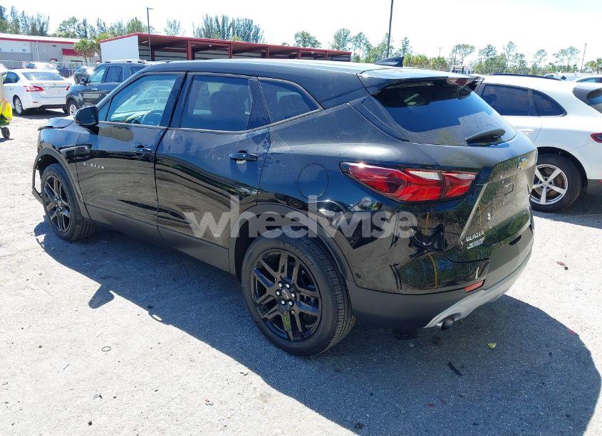 Photo 3 of 2020 Chevrolet Blazer FWD 1LT (VIN 3GNKBBRA1LS539080)