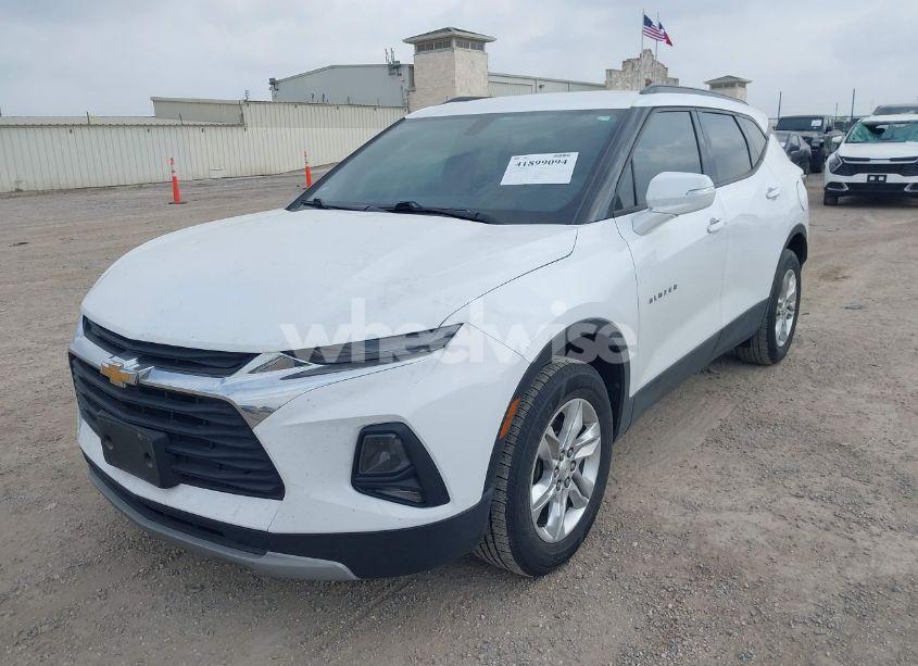 Photo 2 of 2020 Chevrolet Blazer FWD 1LT (VIN 3GNKBBRA1LS547373)