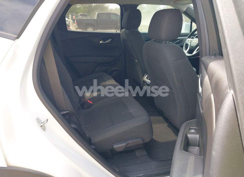 Photo 8 of 2020 Chevrolet Blazer FWD 1LT (VIN 3GNKBBRA1LS547373)