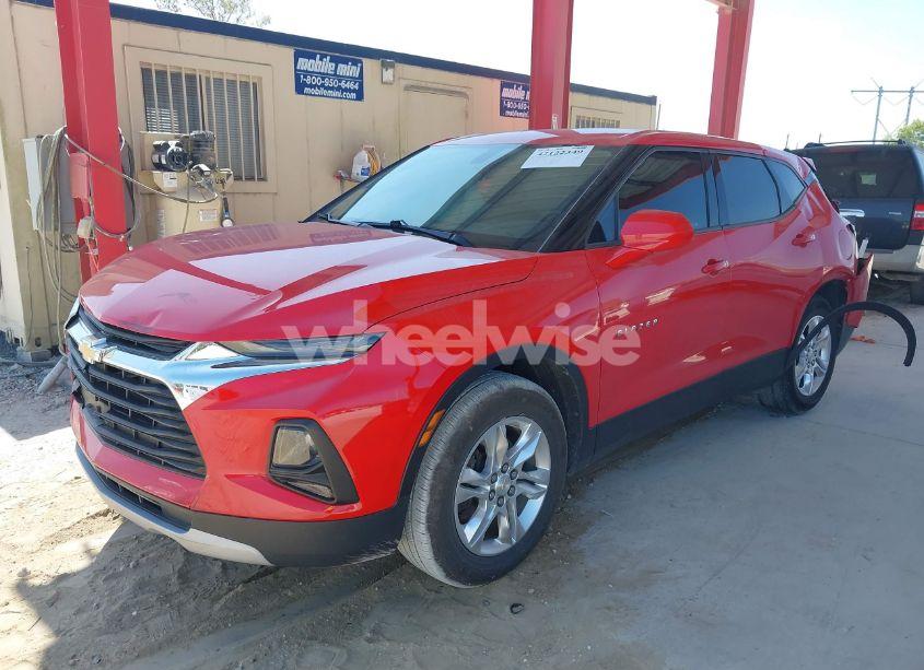 Photo 2 of 2020 Chevrolet Blazer FWD 1LT (VIN 3GNKBBRA1LS669618)