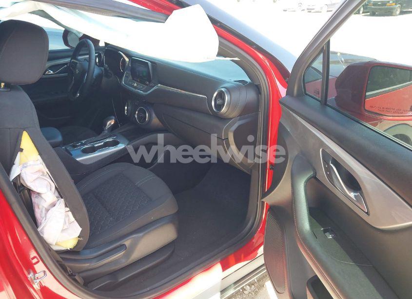 Photo 5 of 2020 Chevrolet Blazer FWD 1LT (VIN 3GNKBBRA1LS669618)