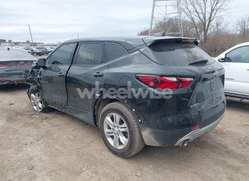 Photo 3 of 2021 Chevrolet Blazer FWD 1LT (VIN 3GNKBBRA1MS573070)