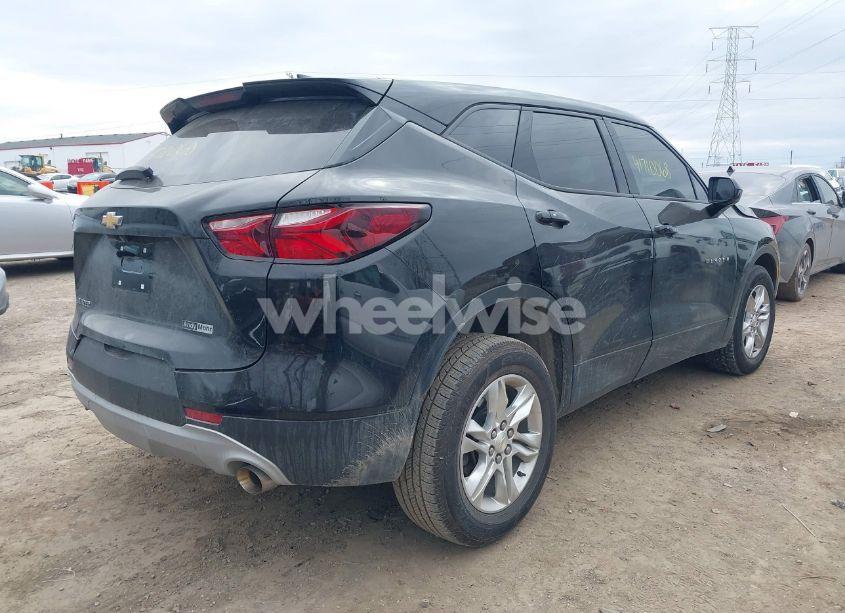 Photo 4 of 2021 Chevrolet Blazer FWD 1LT (VIN 3GNKBBRA1MS573070)