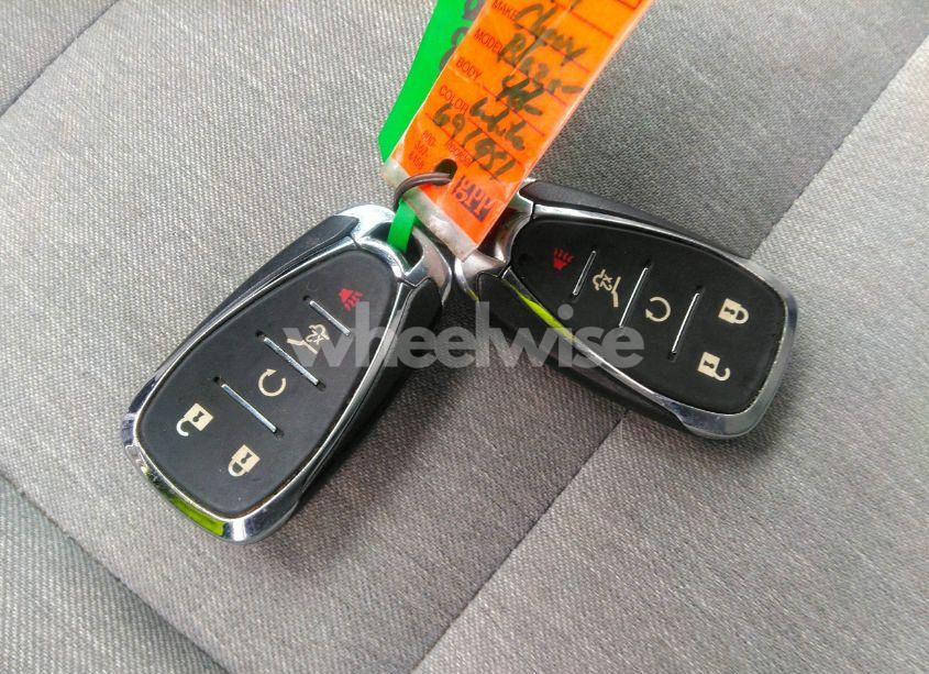 Photo 11 of 2019 Chevrolet Blazer (VIN 3GNKBBRA2KS691951)