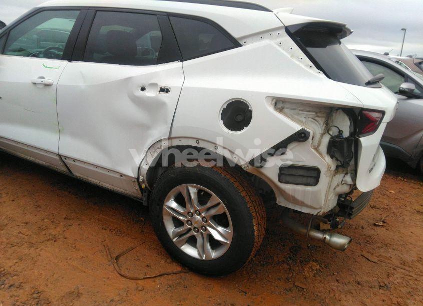 Photo 6 of 2019 Chevrolet Blazer (VIN 3GNKBBRA2KS691951)