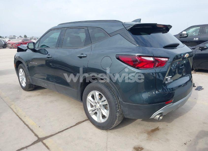 Photo 3 of 2019 Chevrolet Blazer (VIN 3GNKBBRA2KS694087)