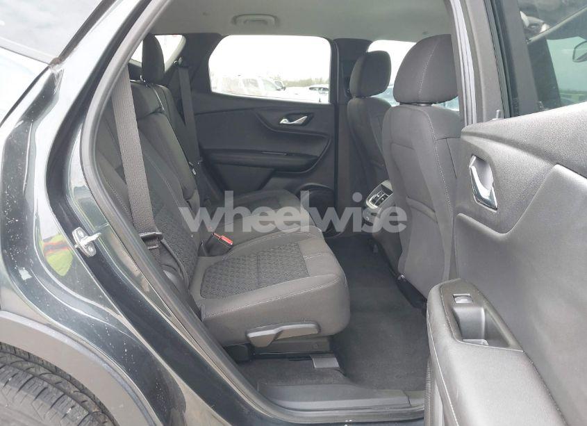 Photo 8 of 2019 Chevrolet Blazer (VIN 3GNKBBRA2KS694087)