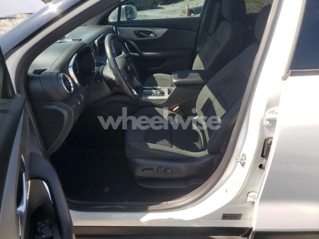 Photo 2 of 2020 CHEVROLET BLAZER 1LT (VIN 3GNKBBRA2LS715408)