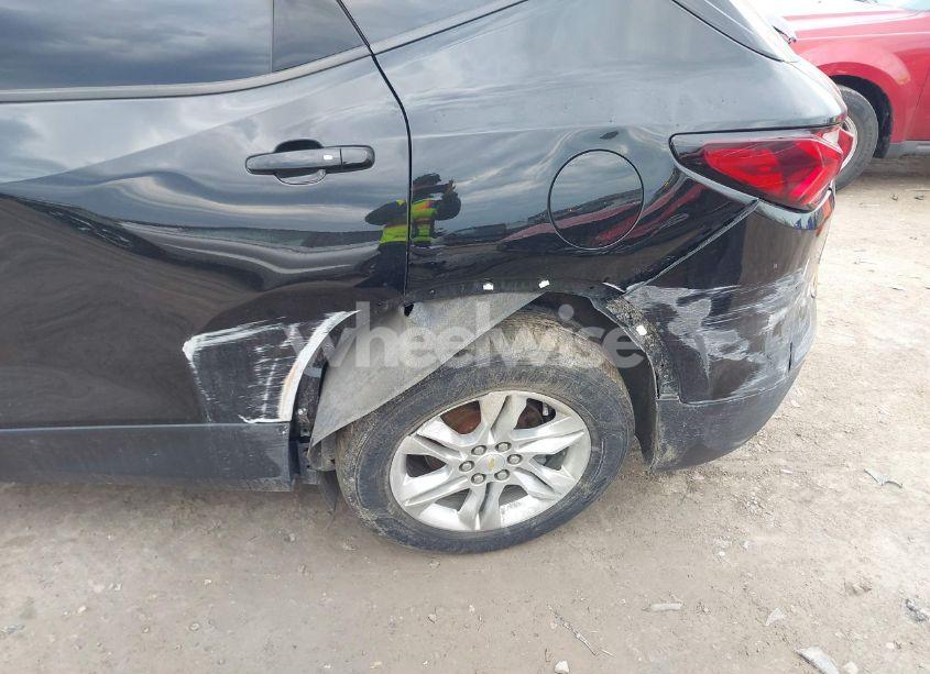 Photo 6 of 2019 Chevrolet Blazer (VIN 3GNKBBRA3KS591941)