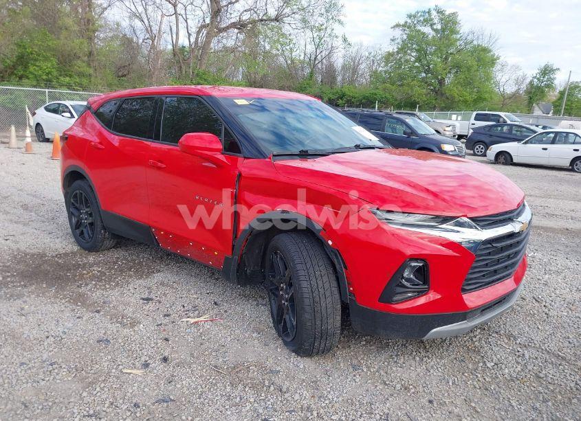 2019 Chevrolet Blazer (VIN 3GNKBBRA3KS685012) main photo