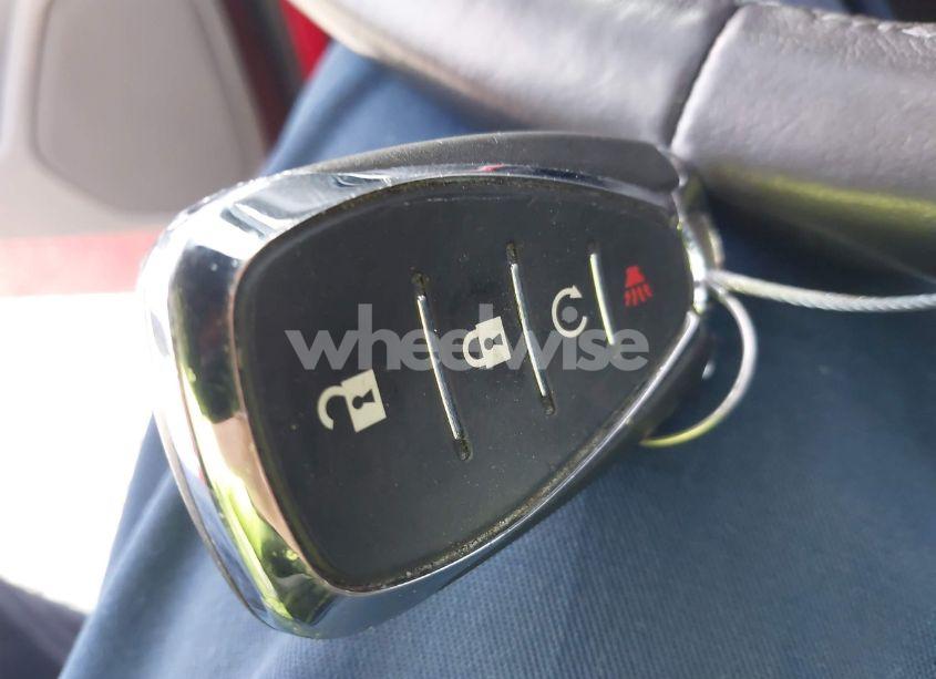 Photo 11 of 2019 Chevrolet Blazer (VIN 3GNKBBRA3KS685012)