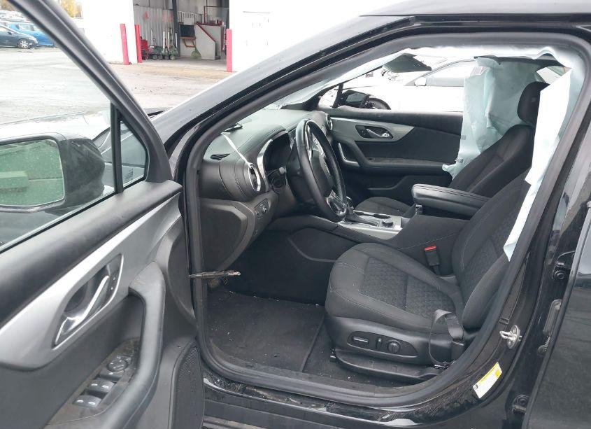 Photo 5 of 2020 Chevrolet Blazer FWD 1LT (VIN 3GNKBBRA3LS530235)