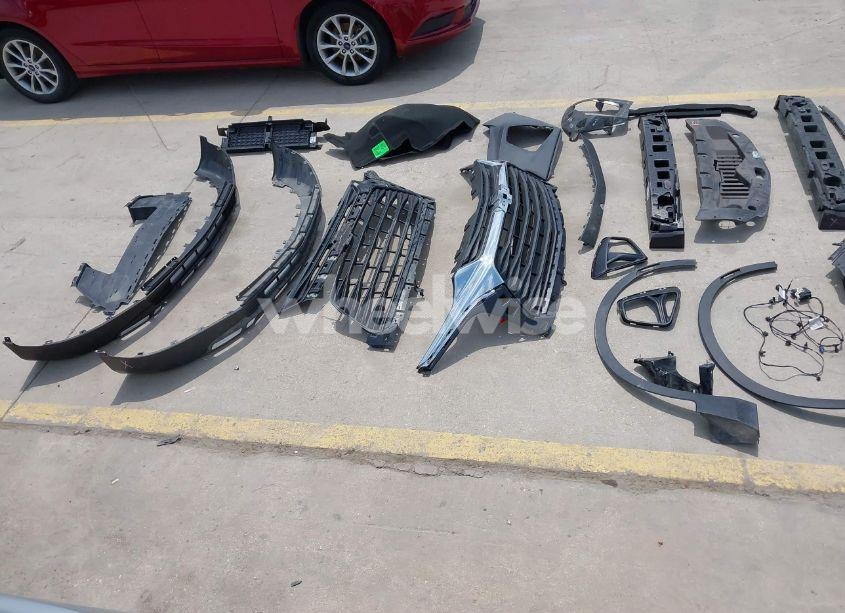 Photo 20 of 2020 Chevrolet Blazer FWD 1LT (VIN 3GNKBBRA3LS688235)