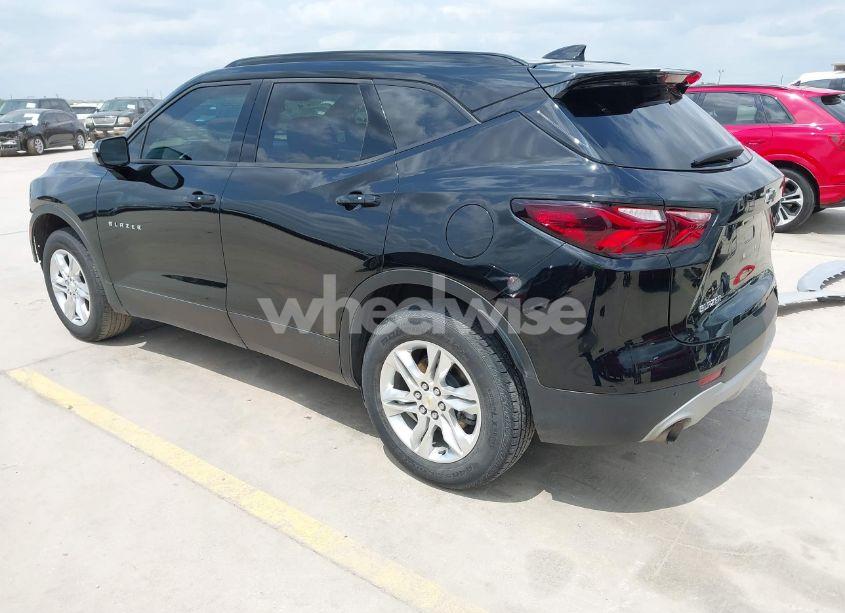 Photo 3 of 2020 Chevrolet Blazer FWD 1LT (VIN 3GNKBBRA3LS688235)