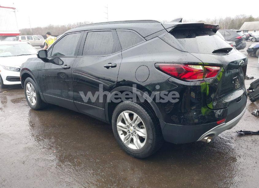 Photo 3 of 2020 Chevrolet Blazer FWD 1LT (VIN 3GNKBBRA3LS710637)