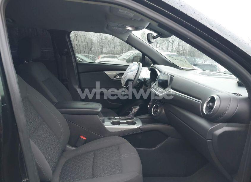 Photo 5 of 2020 Chevrolet Blazer FWD 1LT (VIN 3GNKBBRA3LS710637)