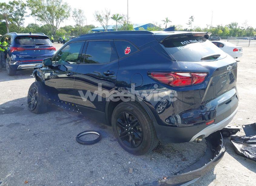 Photo 3 of 2020 Chevrolet Blazer FWD 1LT (VIN 3GNKBBRA3LS719824)