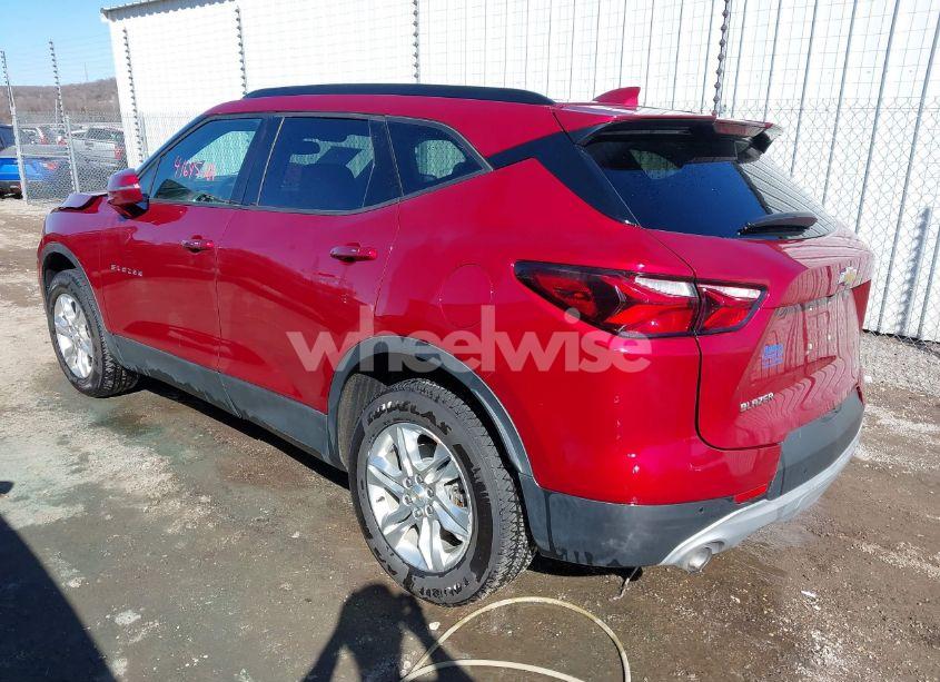 Photo 3 of 2019 Chevrolet Blazer (VIN 3GNKBBRA4KS586828)