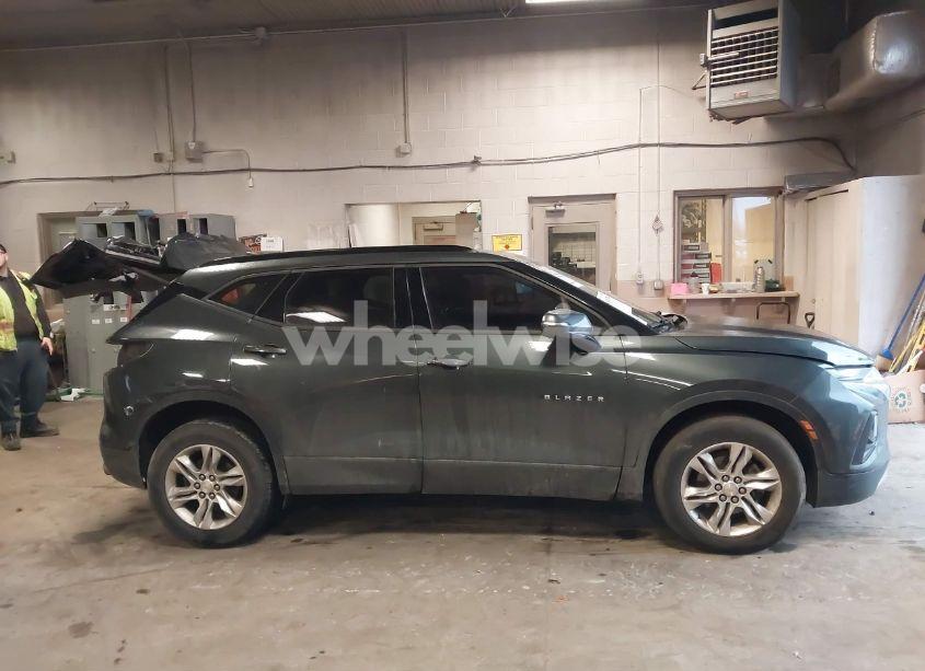 Photo 13 of 2019 Chevrolet Blazer (VIN 3GNKBBRA4KS698111)