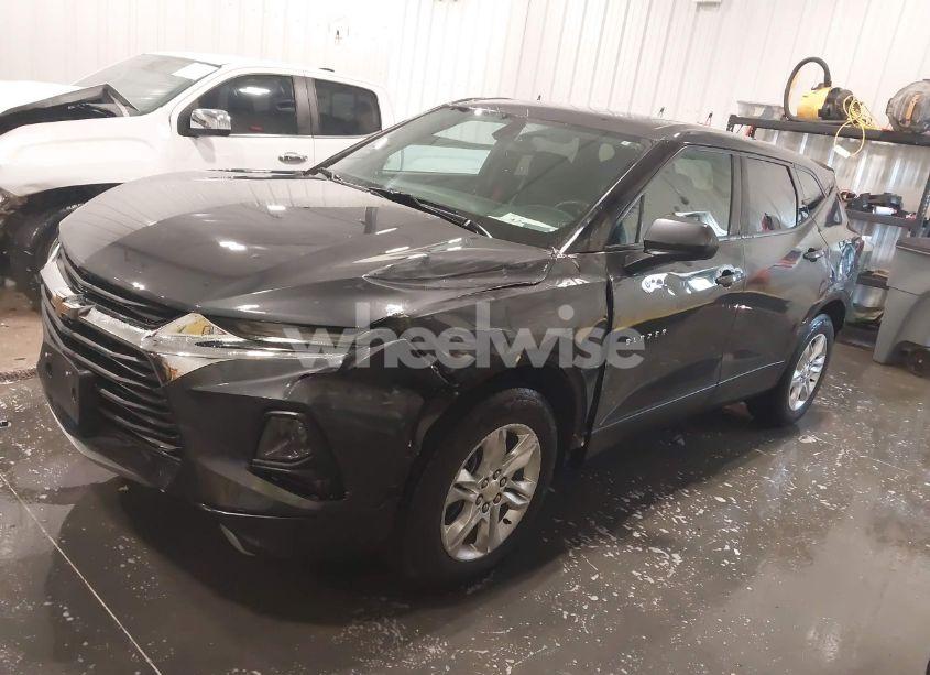 Photo 2 of 2021 Chevrolet Blazer FWD 1LT (VIN 3GNKBBRA4MS502641)