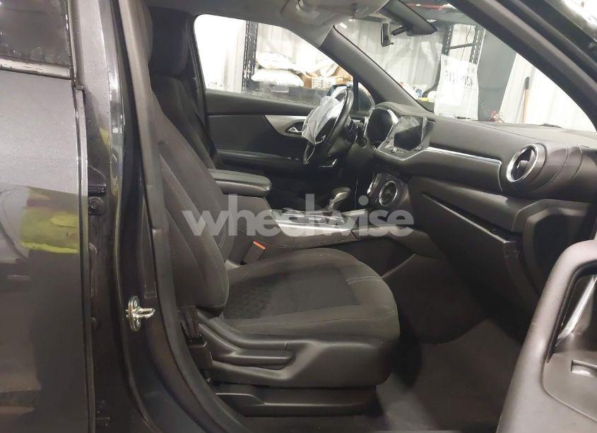 Photo 5 of 2021 Chevrolet Blazer FWD 1LT (VIN 3GNKBBRA4MS502641)