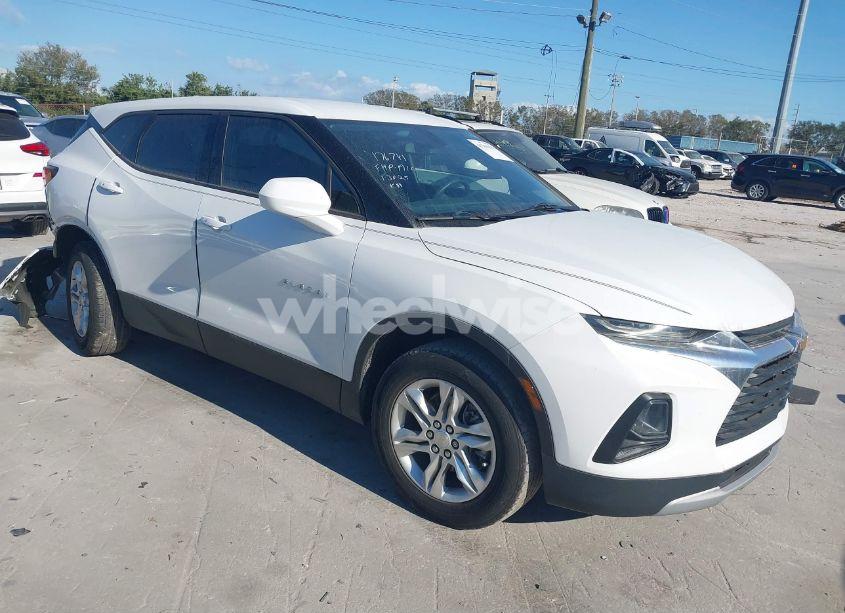 2021 Chevrolet Blazer FWD 1LT (VIN 3GNKBBRA4MS510027) main photo