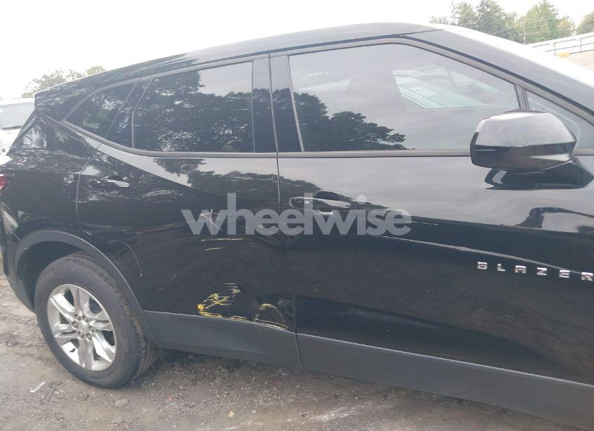 Photo 13 of 2019 Chevrolet Blazer (VIN 3GNKBBRA6KS666017)