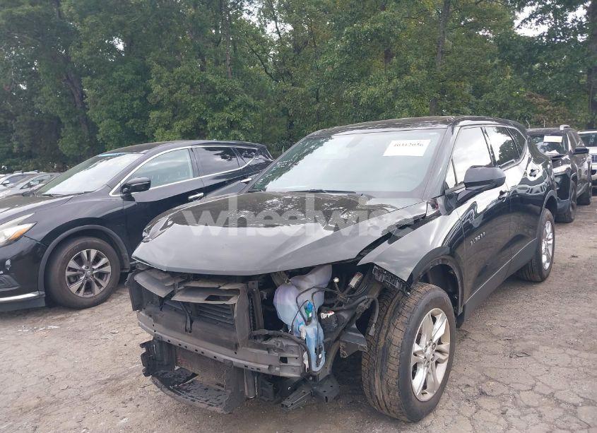 Photo 2 of 2019 Chevrolet Blazer (VIN 3GNKBBRA6KS666017)