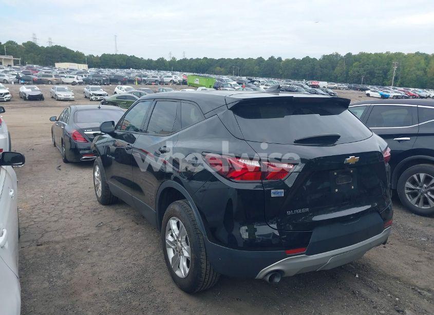 Photo 3 of 2019 Chevrolet Blazer (VIN 3GNKBBRA6KS666017)