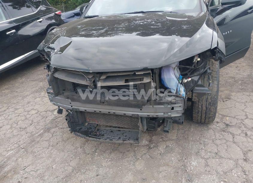 Photo 6 of 2019 Chevrolet Blazer (VIN 3GNKBBRA6KS666017)